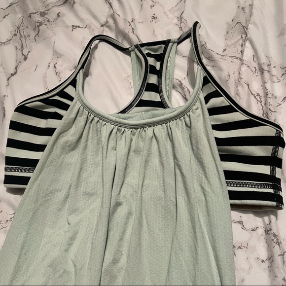 Lululemon no limits tank size 6 - Picture 4 of 6